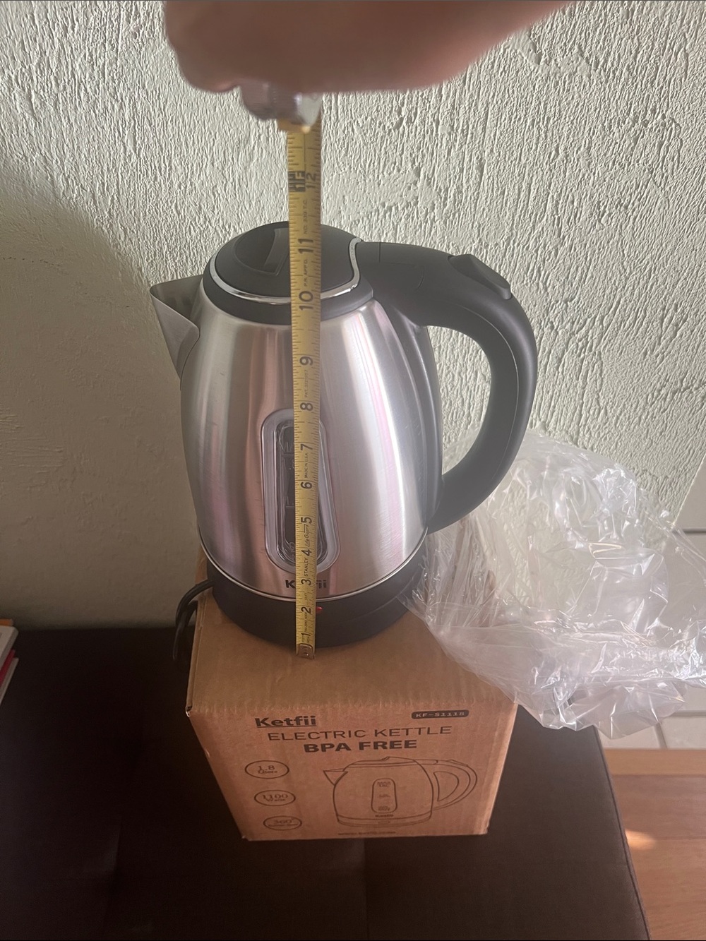 *2538* “7x10” Ketfii Stainless Steel Electric Kettle - Silver & Black - Picture 2 of 16